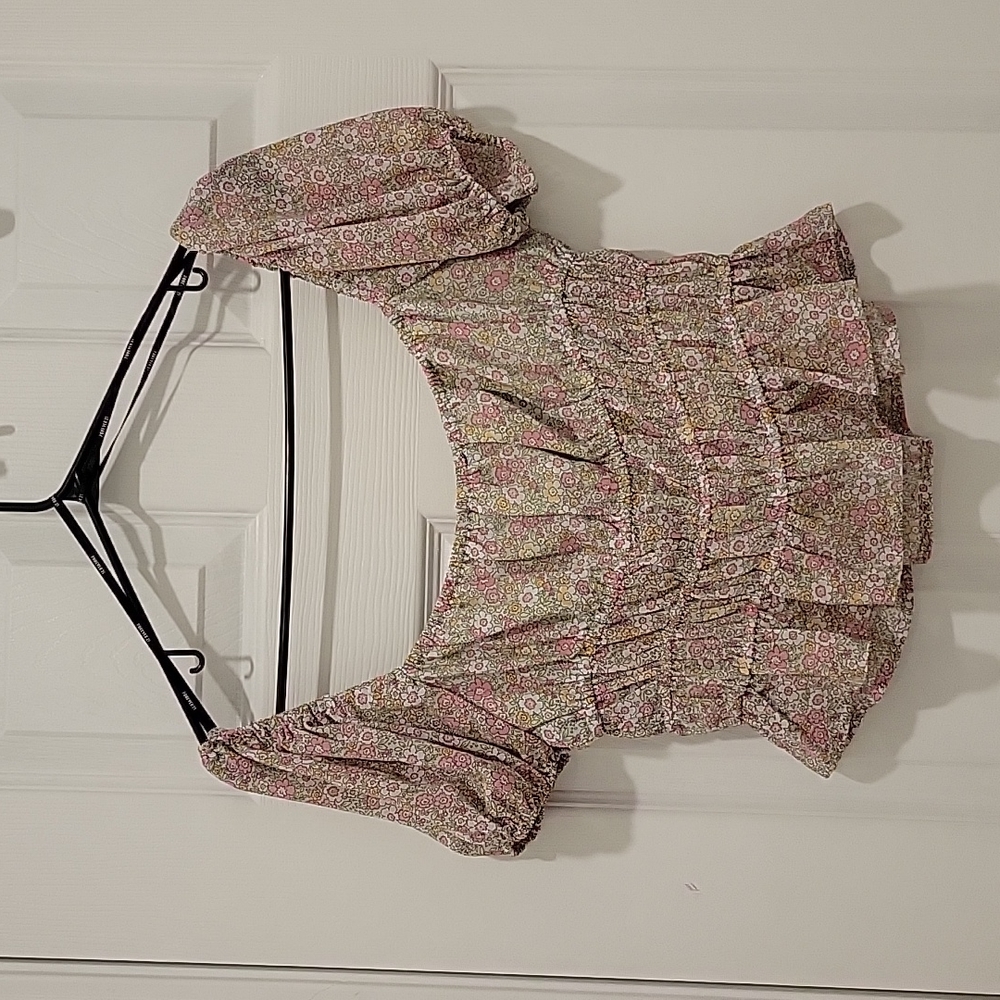 Off shoulder top - Picture 2 of 3